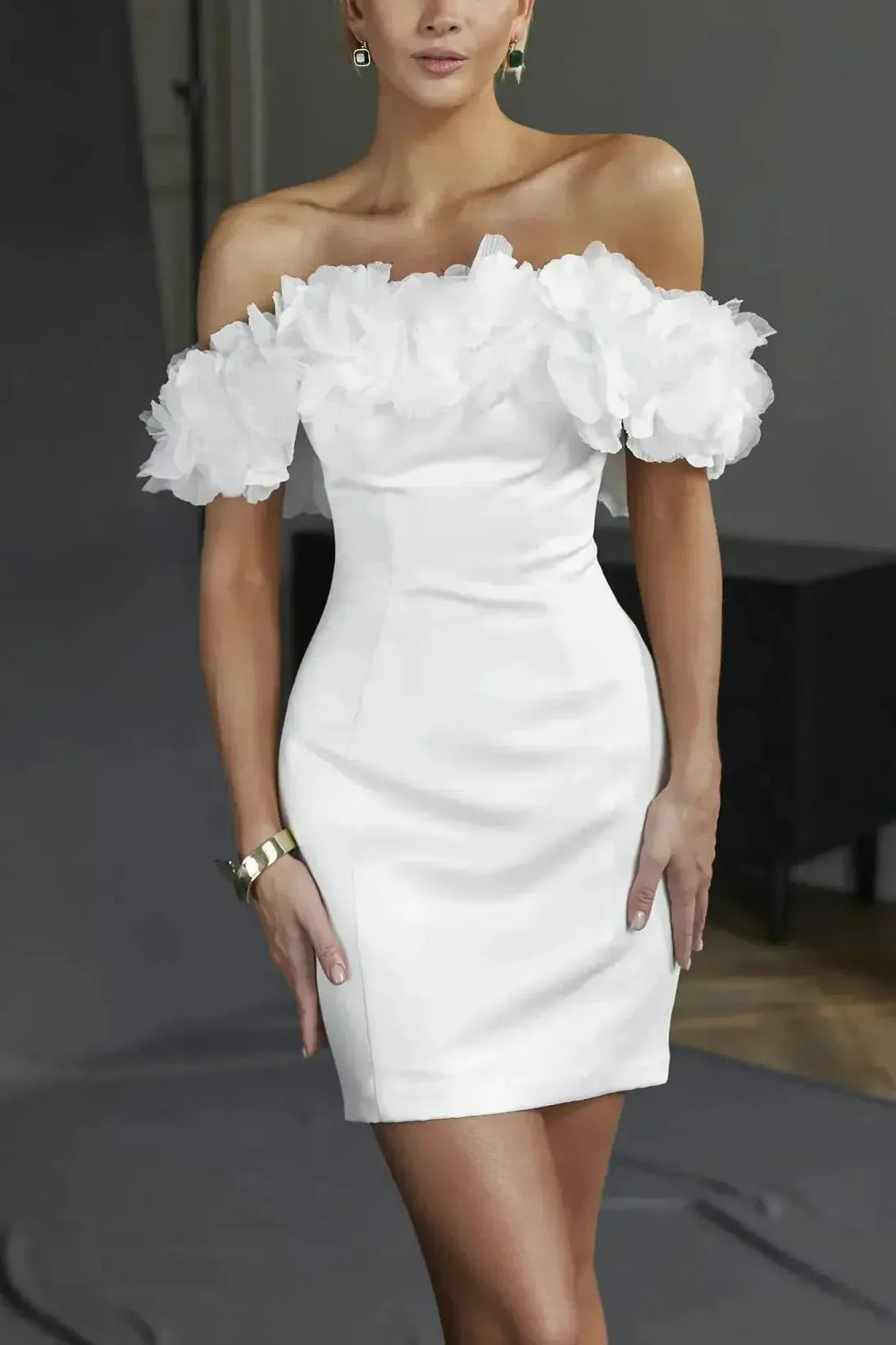 Off The Shoulder Sleeveless Short Mini Organza Matte Satin Bride Wedding Dress With Flower Swd13187
