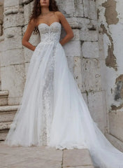 A Line Sweetheart Sleeveless Chapel Train Lace Tulle Bride Wedding Dress With Beading Flower S Swd13214