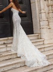 A Line Sweetheart Sleeveless Chapel Train Lace Tulle Bride Wedding Dress With Beading Flower S Swd13214