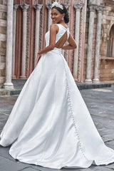 A Line Back Hole Wedding Dress With Pockets