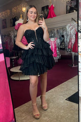 A-Line Black Homecoming Dress Strapless Short Prom Dress with Lace