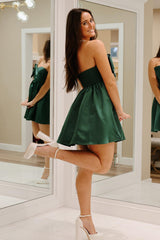 A-Line Dark Green Homecoming Dress Strapless Short Prom Dress with Bow