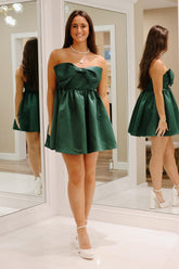 A-Line Dark Green Homecoming Dress Strapless Short Prom Dress with Bow