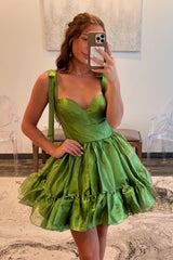 A-Line Kelly Green Homecoming Dress Short Cocktail Dresses with Bow