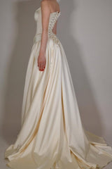 A Line Prom Dress Strapless Satin Sleeveless Formal Dress