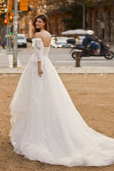 A Line Sweetheart Long Sleeves Sweep Train Lace/Tulle Wedding Dress With Lace