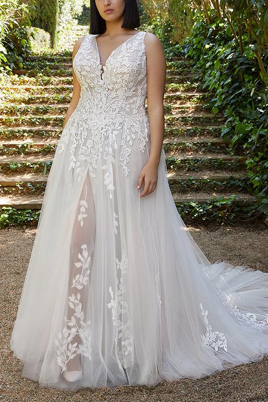 A Line V Neck Sleeveless Court Train Tulle Wedding Dress With Appliques Lace