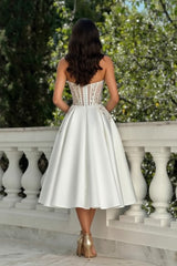 Dreamyannie A Line Wedding Dress Satin Lace Sweetheart Sleeveless Ivory Formal Dress With Appliques