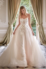 A Line Wedding Dress Sweetheart Floor Length Bridal Gown with Lace Appliques