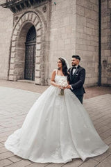 Ball Gown Lace Square Sleeveless White Wedding Dress Bridal Gown With Appliques