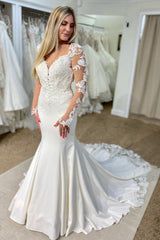 Beautiful White V-Neck Mermaid Long Sleeves Wedding Dress with Lace