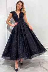 Black Prom Dress A Line V Neck Sleeveless Sequined Formal Dress