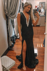 Black Prom Dress Deep V-Neck Mermaid Evening Dress with Slit