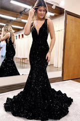 Black Prom Dress Deep V-Neck Mermaid Formal Dress