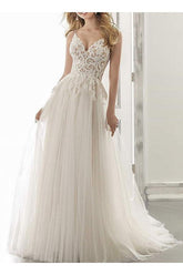 Boho A Line Sweetheart Sleeveless Tulle Wedding Dress With Appliques Lace
