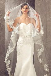 White Long Wedding Veil with Lace