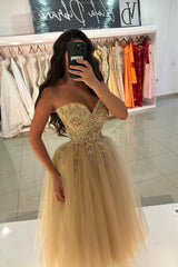 Champagne Prom Dress A Line Sweetheart Sleeveless Tea Length Tulle Formal Dress With Beadings