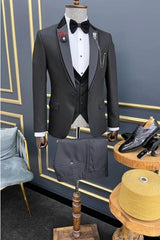 Chic Dark Gray Peaked Lapel 3 Piece Business Suit