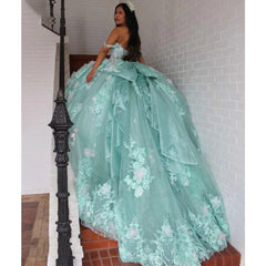Chic & Modern Ball Gown Off Shoulder Flowers Lace Appliques Beaded Tiered Mint Green Tulle Princess Birthday Party Gown Quinceanera Dress For Sweet 16