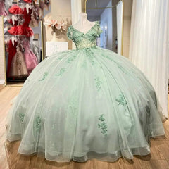 Chic & Modern Ball Gown V Neck Lace Appliques Beaded Bow Knot Mint Green Tulle Quinceanera Dress Birthday Party Gown For Sweet 16