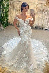 Chic Wedding Dress Off The Shoulder Lace Mermaid Appliques Bridal Dress