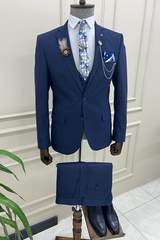 Dark Blue Notched Lapel 3 Piece Close Fitting Prom Suit