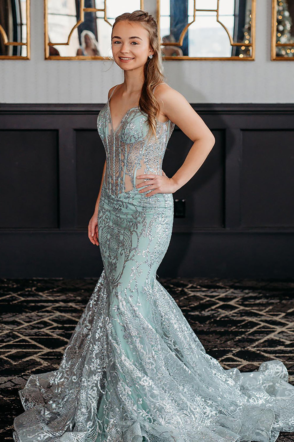 Dreamyannie Light Green Prom Dress V-Neck Mermaid Tulle Formal Dress