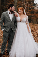 Dreamyannie Long Sleeve Plus Size Wedding Dress V Neck A Line Bridal Gown with Lace