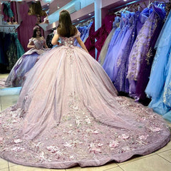 Elegant & Classic Ball Gown Off Shoulder Lace Appliqued Beaded Tiered Ruffles Lilac Tulle Quinceanera Dress Princess Birthday Party Gown For Sweet 16