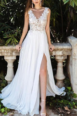 Elegant Lace/Tulle Wedding Dress With Split Front