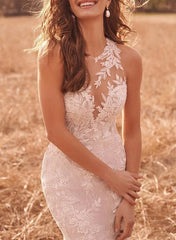 Elegant Lace/Tulle Wedding Dress with Trumpet/Mermaid Illusion Neck