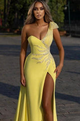 Elegant One Shoulder Yellow High Split Sleevless Mermaid Prom Dress