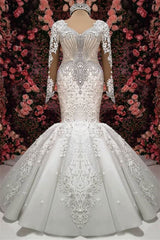 Elegant Sweetheart Long Sleeve Lace Mermaid Wedding Dress with Beading