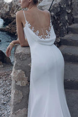 Elegant Trumpet Mermaid V Neck Jersey Wedding Dress With Appliques Lace