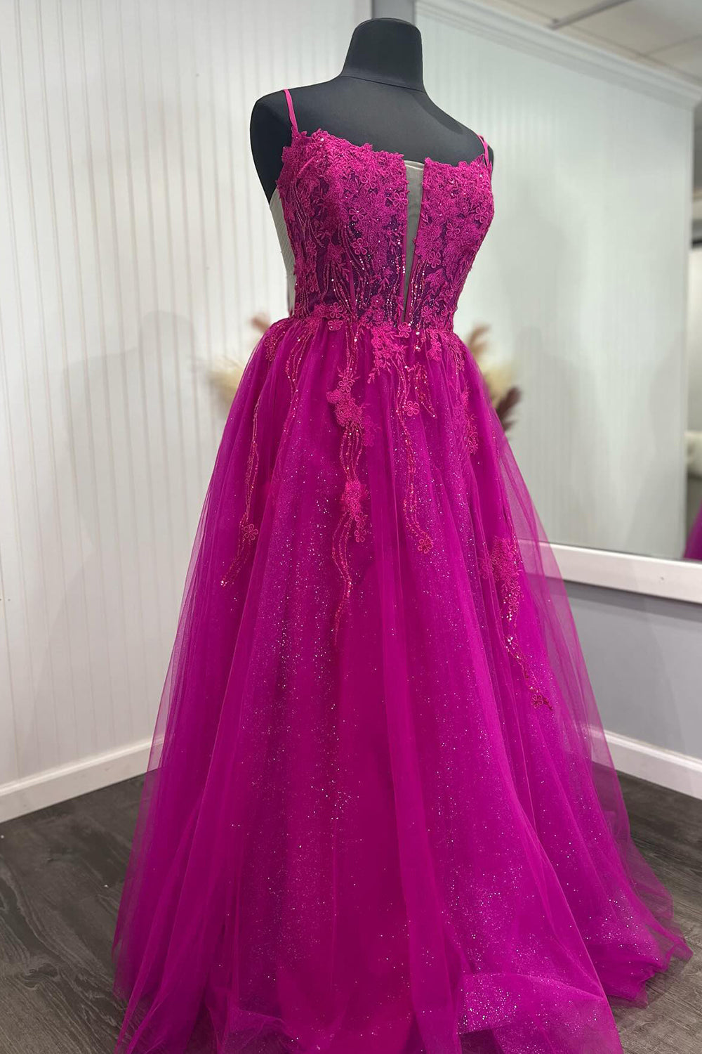 Fuchsia Prom Dress A Line Spaghetti Straps Corset Evening Dress with Appliques