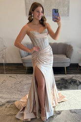 Glamorous Champagne Sweetheart Beaded Top Satin Prom Dress With High Slit Formal Evening Gown