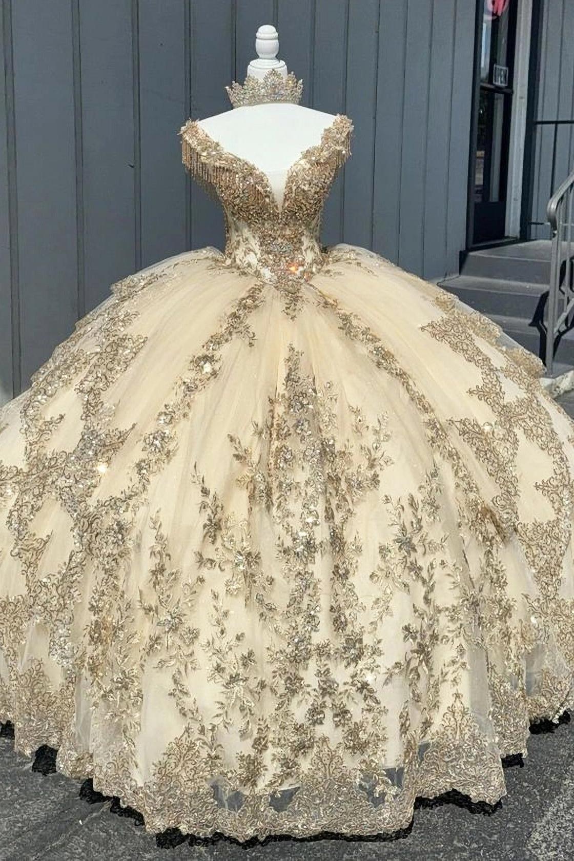 Goegeous Ball Gown Off Shoulder Lace Appliques Beaded Tiered Champagne Tulle Princess Quinceanera Dress Birthday Party Gown For Sweet 16