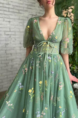 Gorgeous Deep V Neck Evening Dress Half Sleeves with Embroidery Flowers and Tulle