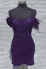 Grape Sequin Spaghetti Straps Short Prom Dress With Feathers