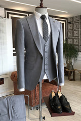 Gray Three Piece Peaked Lapel Business Suit