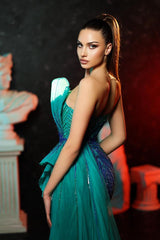 Green Mermaid Prom Dress Sleeveless Strapless Beaded Formal Dress