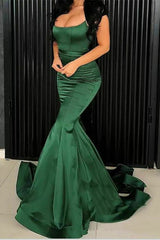 Green Spaghetti Strap Mermaid Evening Dress