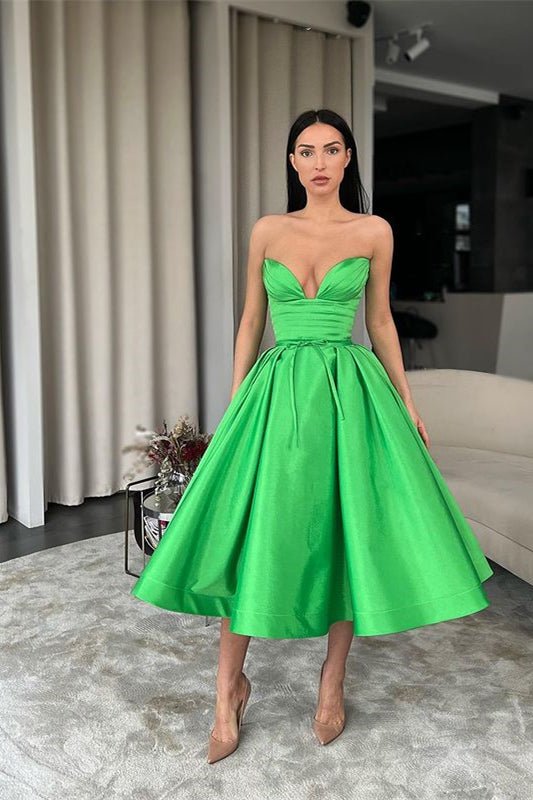 Green Sweetheart A Line Short Evening Dress with Pockets