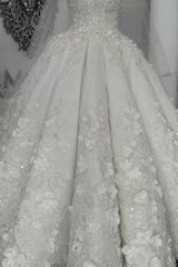Ivory Wedding Dress Crew Neck Ball Gown Bridal Dress with Court Train