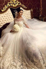 Ivory Wedding Dress Vintage Appliques Long Sleeve Bridal Dress