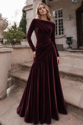 Velvet A-Line Evening Dress with Boat Neck and Long Sleeves