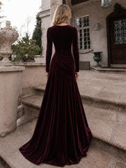 Velvet A-Line Evening Dress with Boat Neck and Long Sleeves