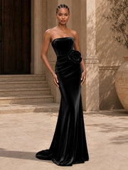 Velvet Mermaid Evening Dress with Strapless Neckline and 3D Flower