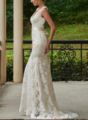 Lace Sheath/Column V neck Wedding Dress With Bow(s) Sweep Train