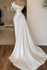 Long Ivory Wedding Dress Strapless Satin Pleated Bridal Gown With Pearls